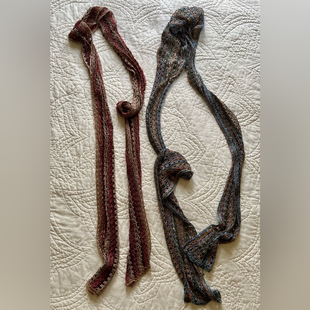 20% OFF 2+ BUNDLES! Set of 2 Vintage Knit Skinny Scarves. Red and Blue. One Size